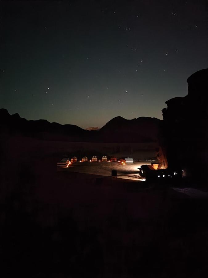 Oblivion Camp Hotell Wadi Rum Exteriör bild