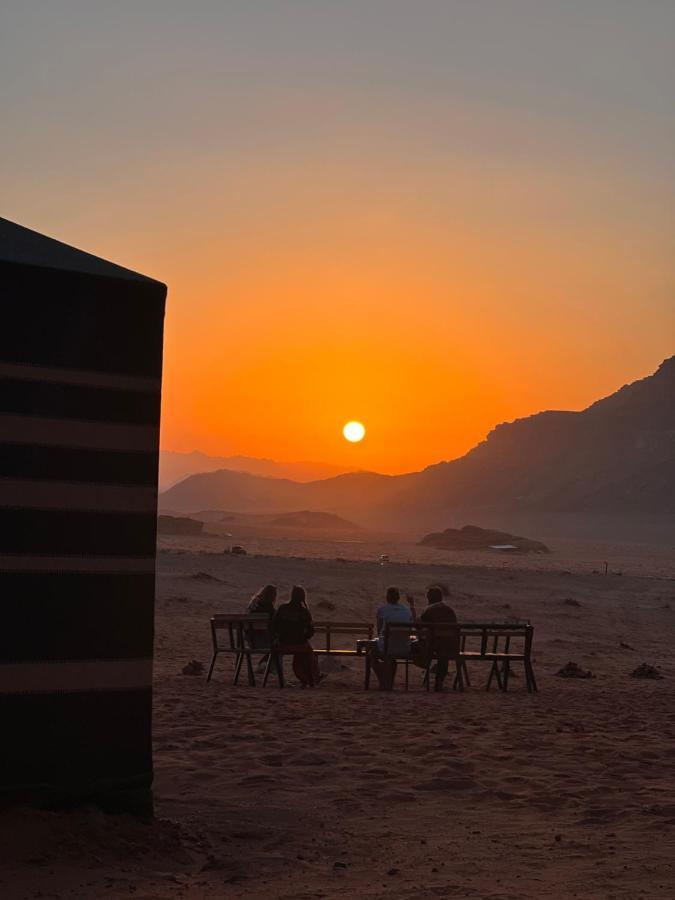 Oblivion Camp Hotell Wadi Rum Exteriör bild