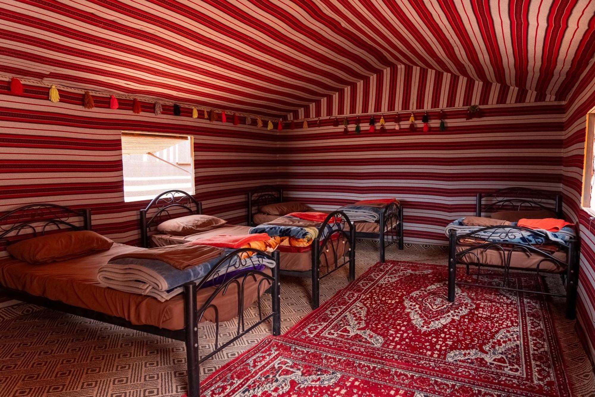 Oblivion Camp Hotell Wadi Rum Exteriör bild