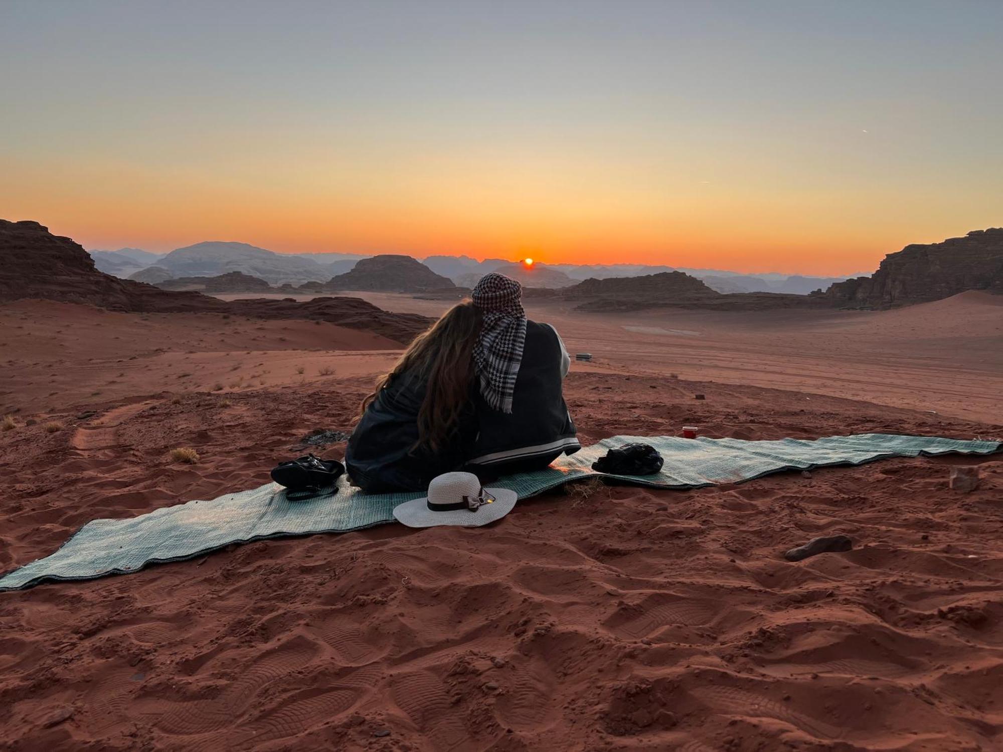 Oblivion Camp Hotell Wadi Rum Exteriör bild