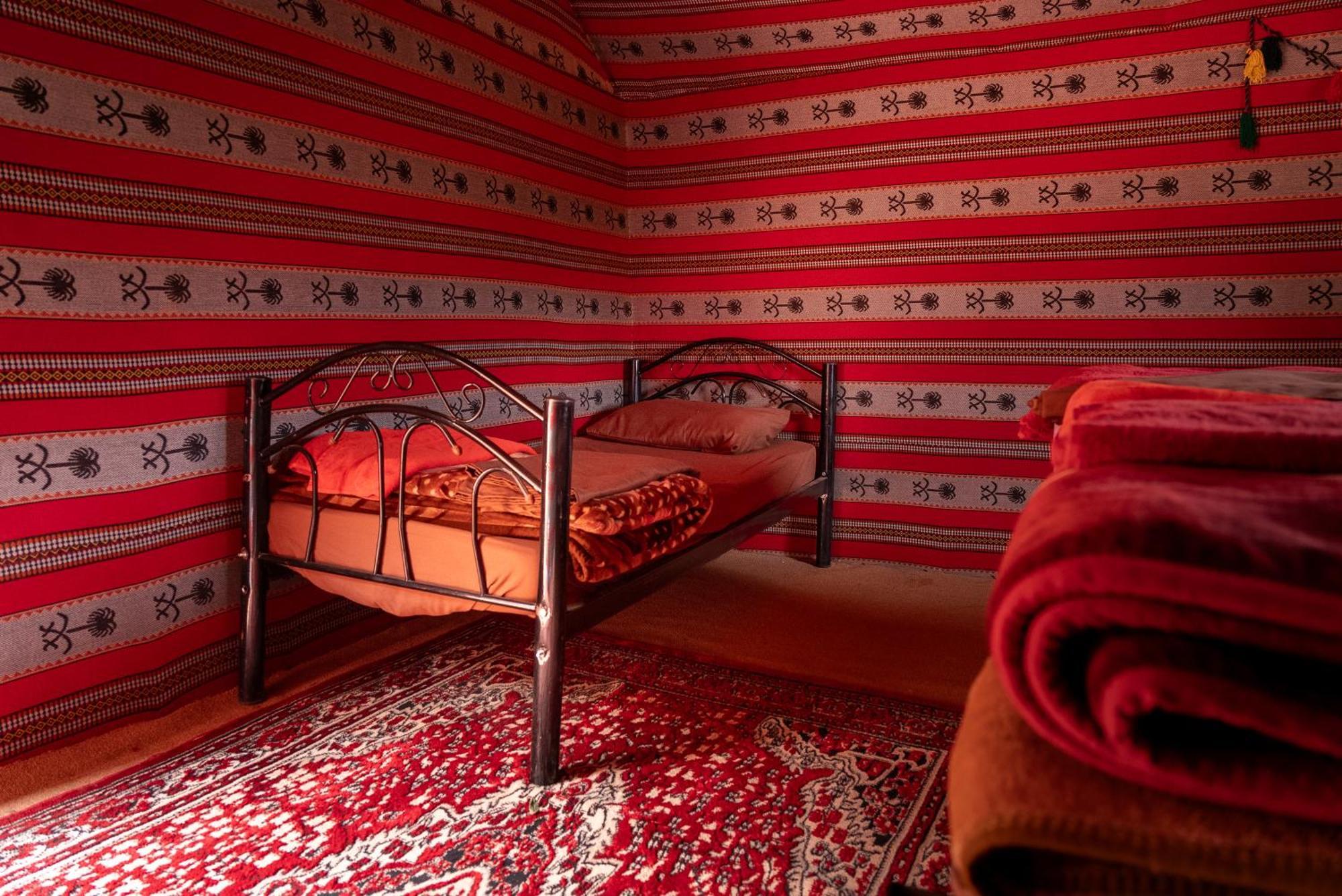 Oblivion Camp Hotell Wadi Rum Exteriör bild