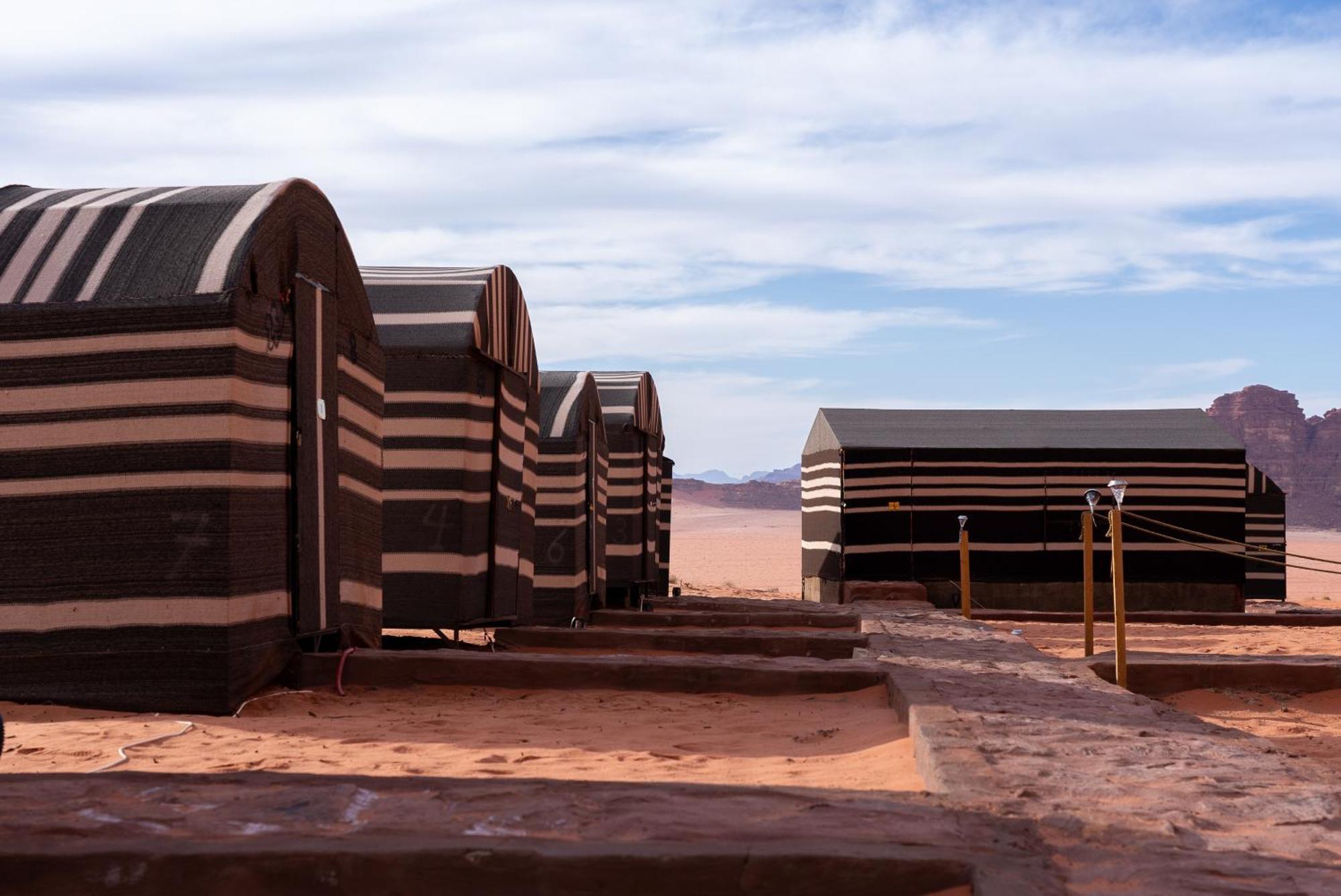 Oblivion Camp Hotell Wadi Rum Exteriör bild